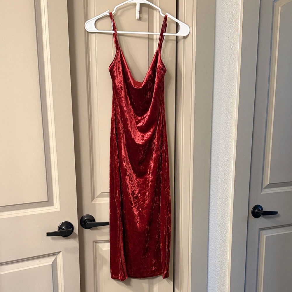 Heart & Hips Red Velvet Midi Dress